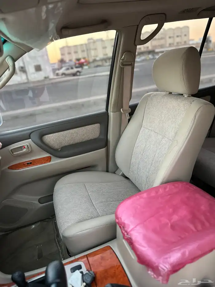 لاندكروزر 2007 مخزن 24