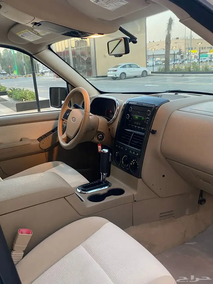 للبيع فورد اكسبلورر 2009 عداد قليل نظيف جدا 10