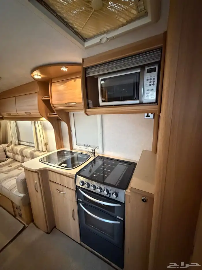 كرفان اوربي 5 متر ونص ( نظيف جدا ) 31