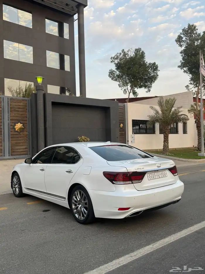 لكزس LS460L 2015 7