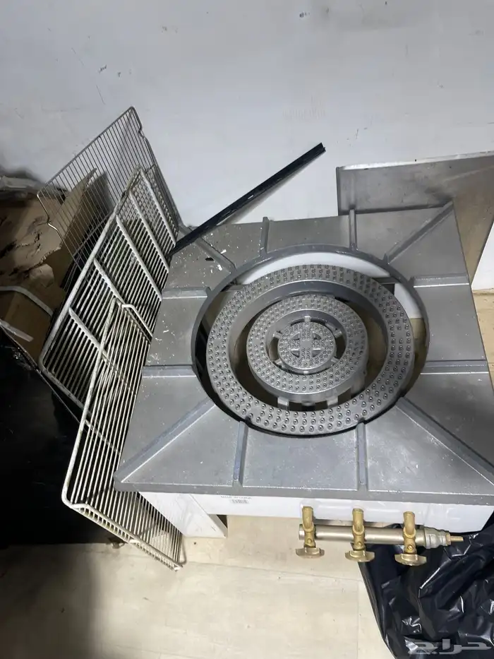 مركبات طبخ كبيره وقدور ذبايح جديده واسطوانات 3