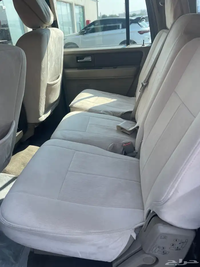 فورد اكسبيديشن 2014 10