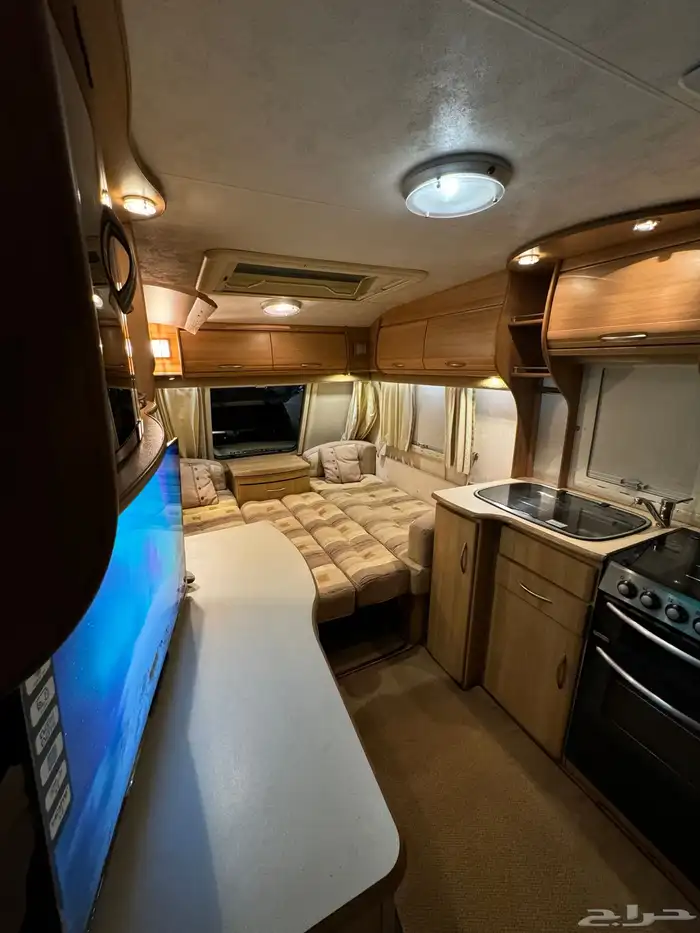 كرفان اوربي 5 متر ونص ( نظيف جدا ) 49