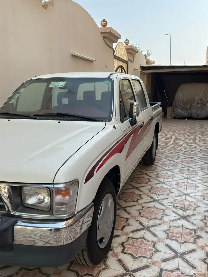 هايلكس 2001 مخزن 1