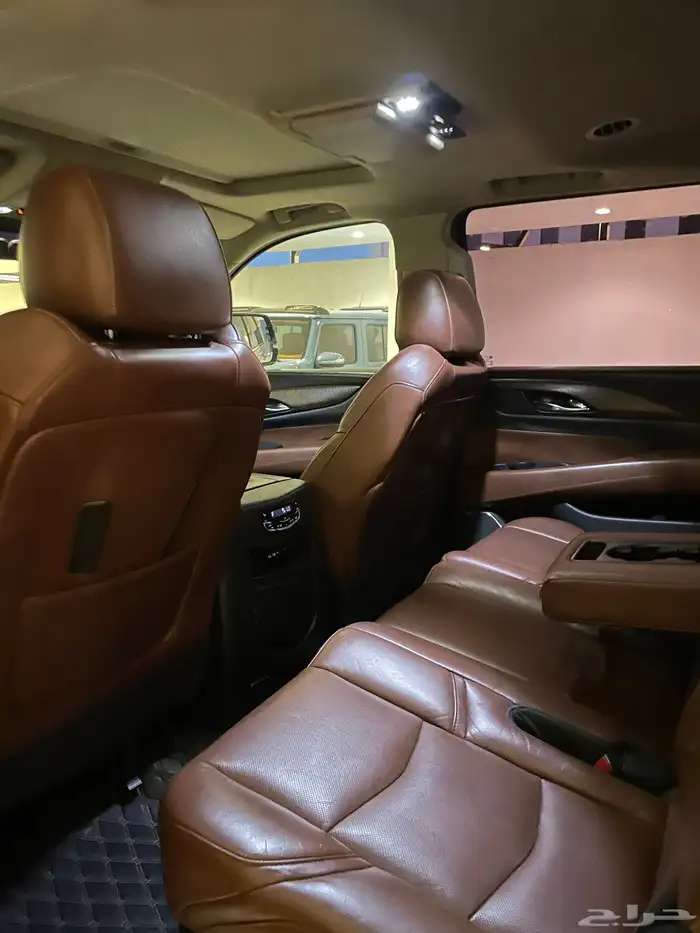 كاديلاك اسكاليد 2015 5