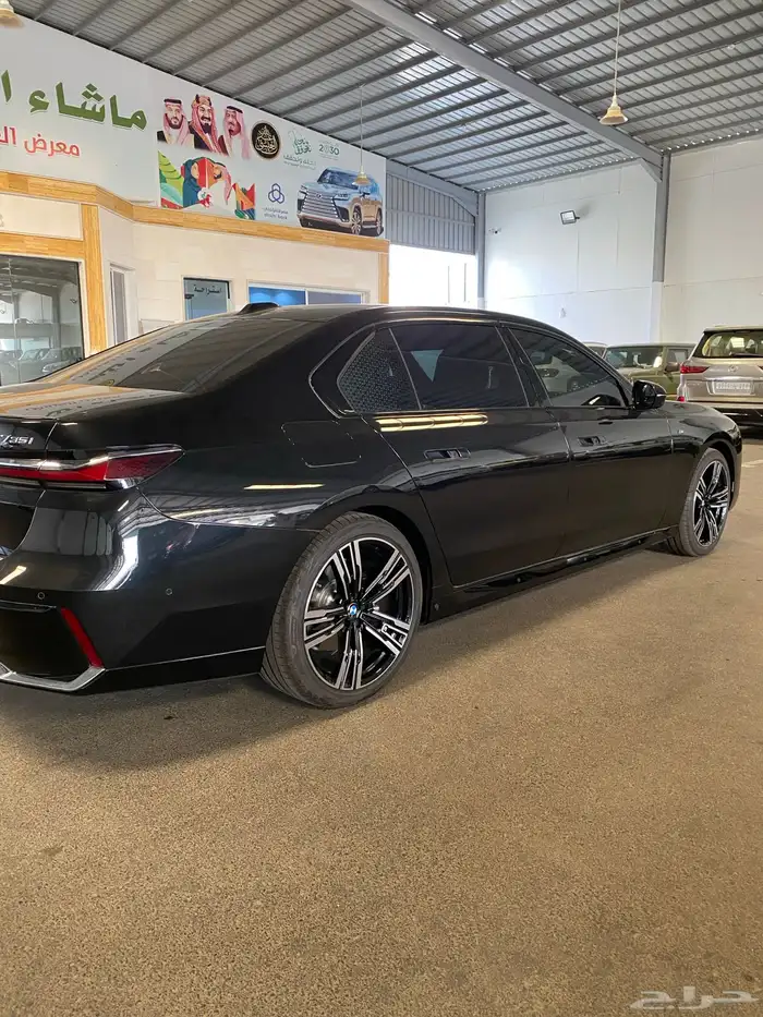 BMW 2026 735i M Kitوارد الناغى 17