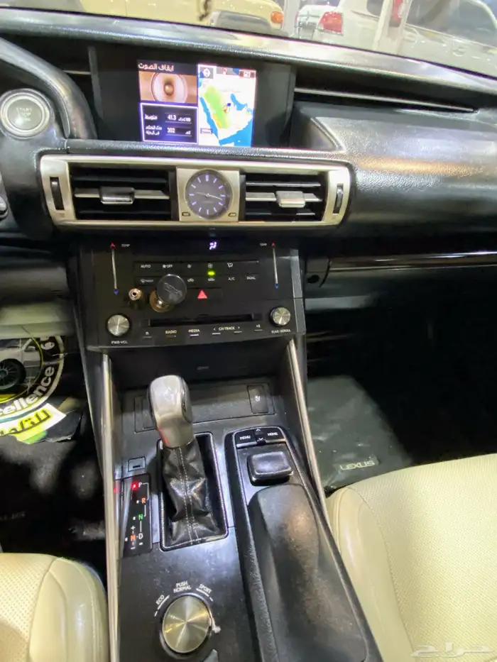 لكزس is350 17