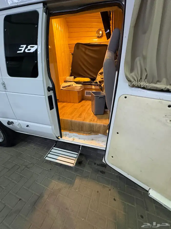 فورد E350 موتر هوم مخزن 19