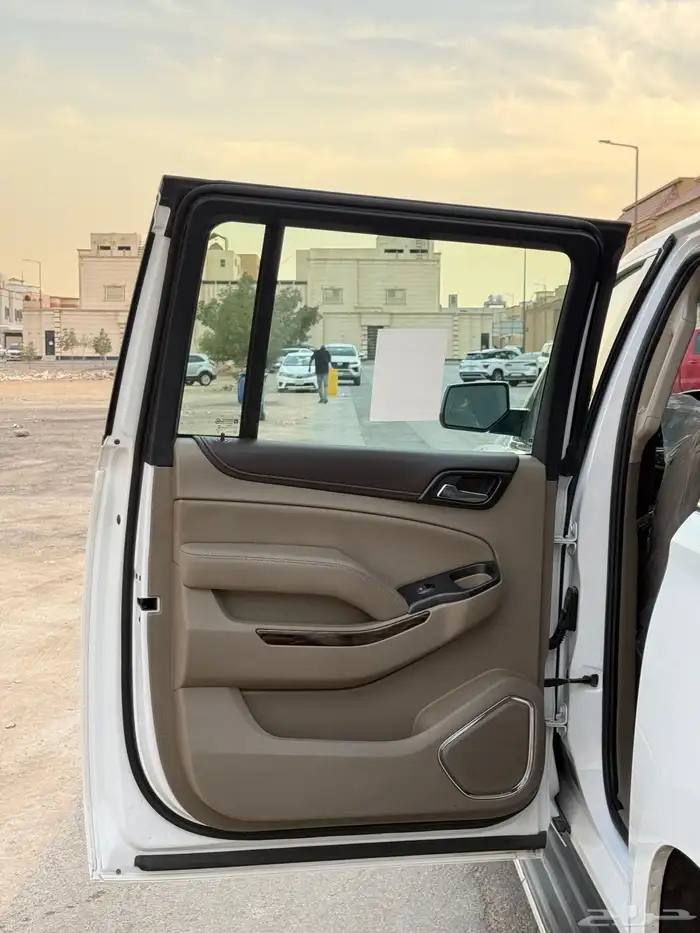 يوكن 2020 SLE مطور 22