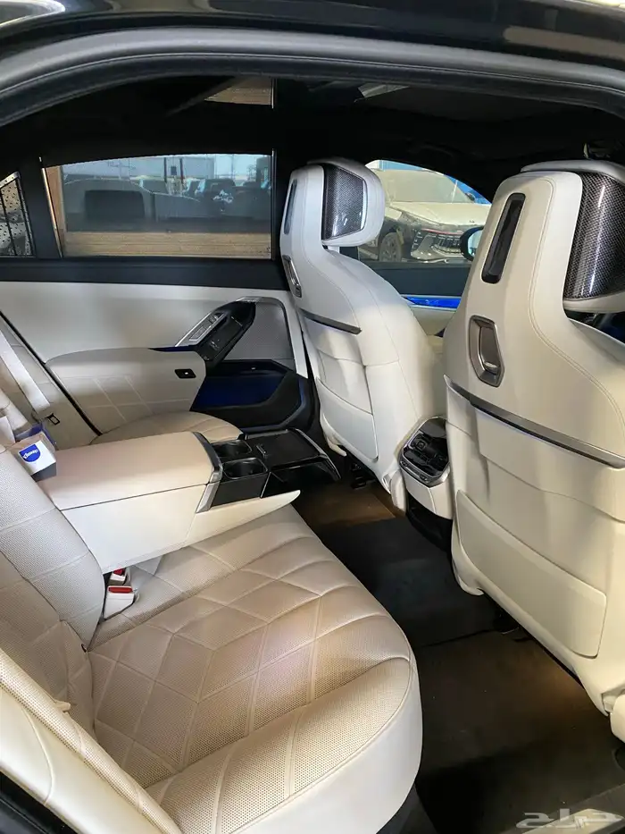 BMW 2026 735i M Kitوارد الناغى 14