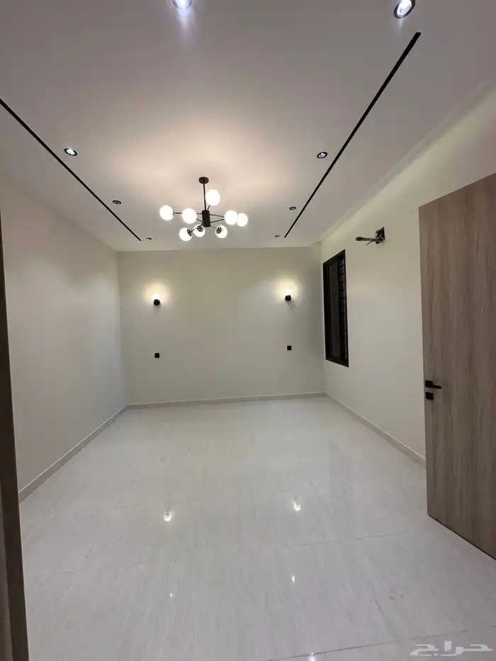 للبيع ارواف علويه جديده بحى النهضه احد رفيده 15