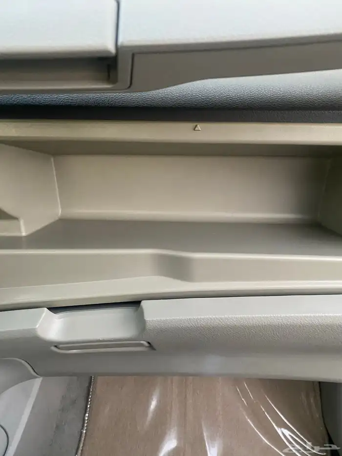 ( تم البيع )كورولا 2009 مخزن 72 الف كيلو قير عايدي 24