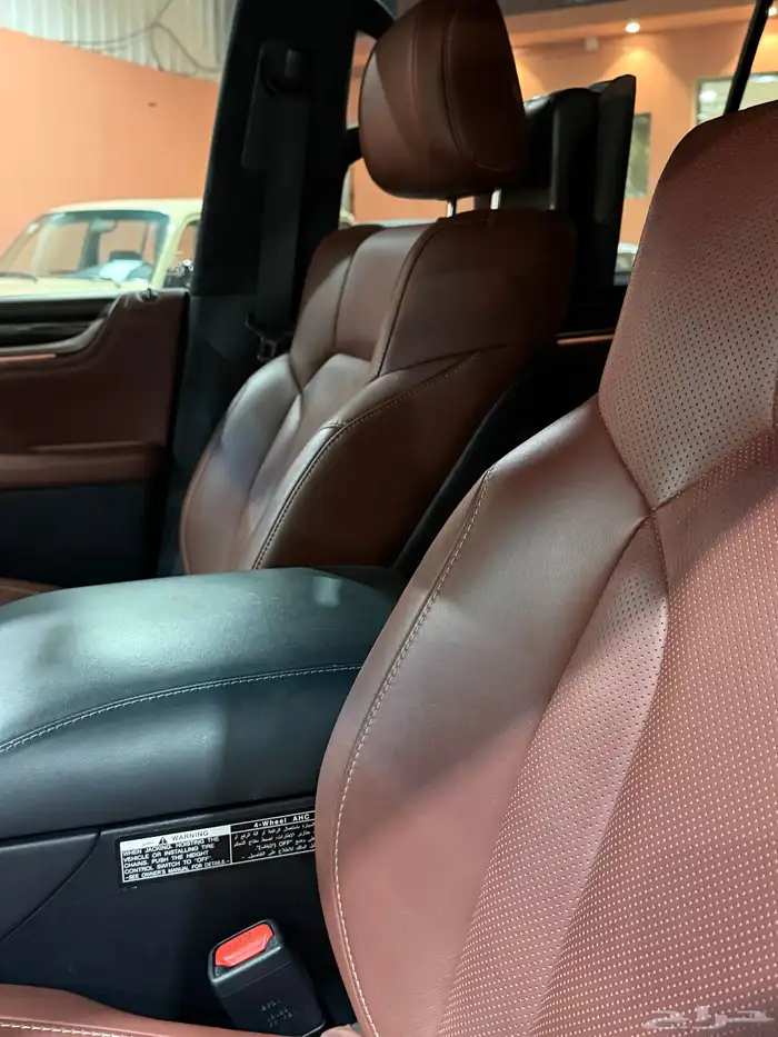 لكزس 2021 LX570 سبورت سعودي 13