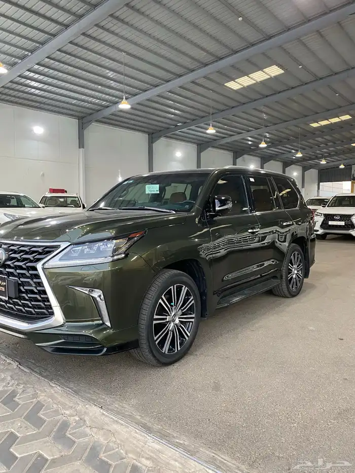 لكزس LX 570 2021 ممشى قليل 1