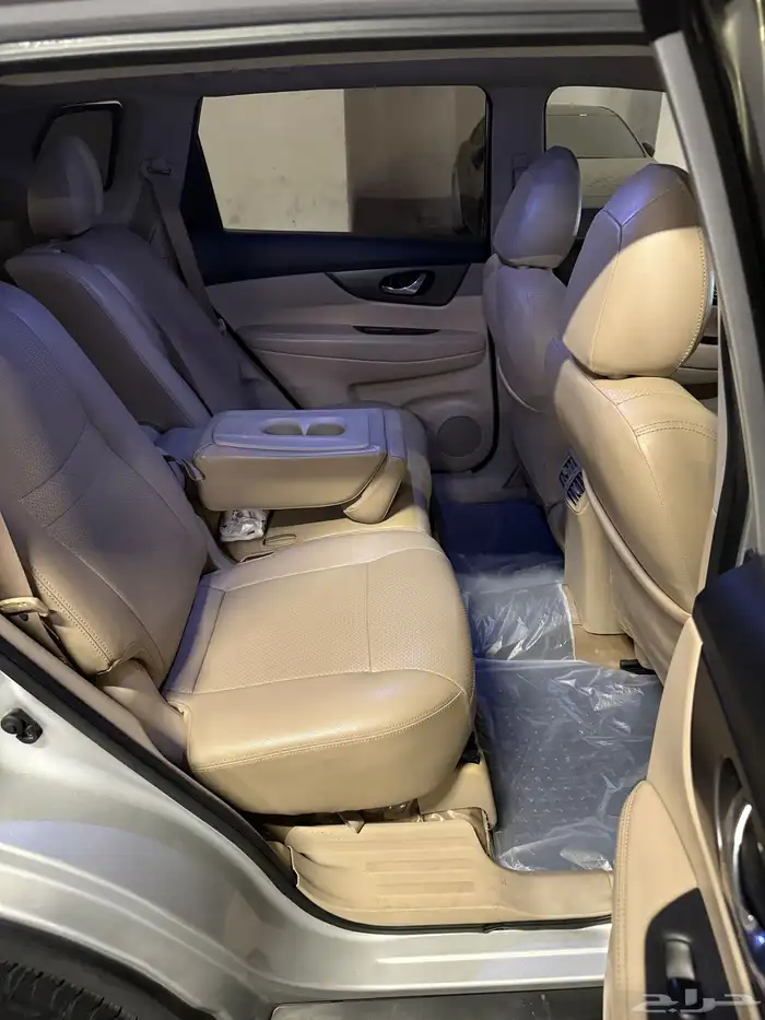 نيسان اكس تريل دبل 2015 - 7 مقاعد 12