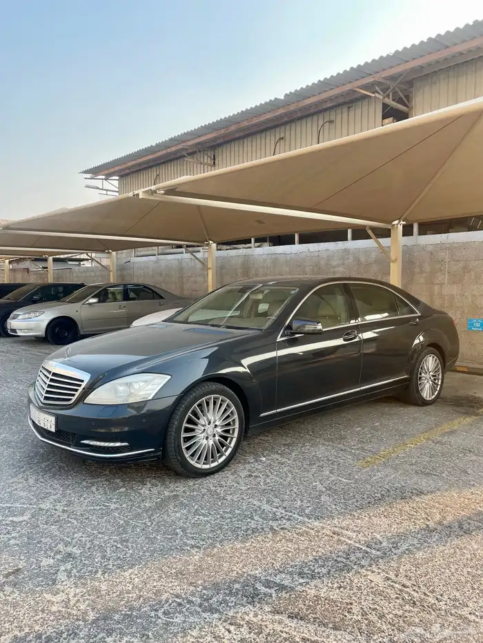 للبيع مرسيدس بانوراما S300 ممشى قليل 1