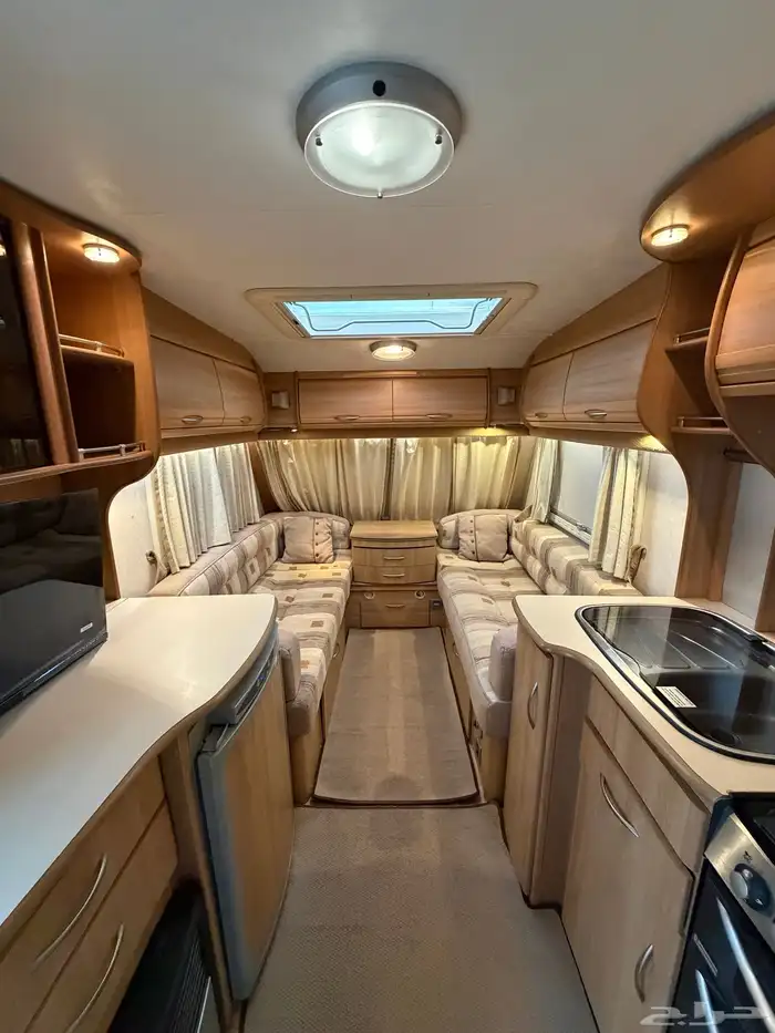 كرفان اوربي 5 متر ونص ( نظيف جدا ) 32