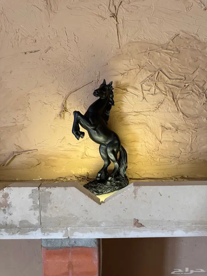 للبيع تمثال حصان 2