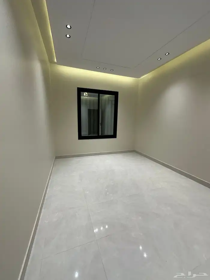 للبيع ادوار مع مساحات كبيرة بمداخل مستقلة المحالة - ابها 5