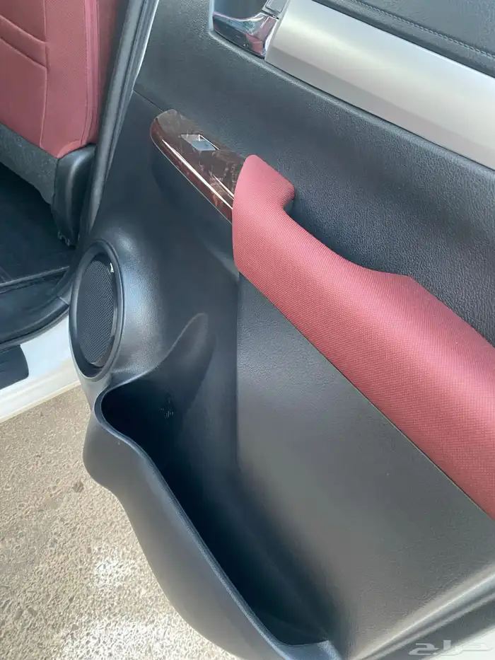 هايلوكس 2018 فل كامل وكاله ممشى 53الف مخزن بدون دبل 42