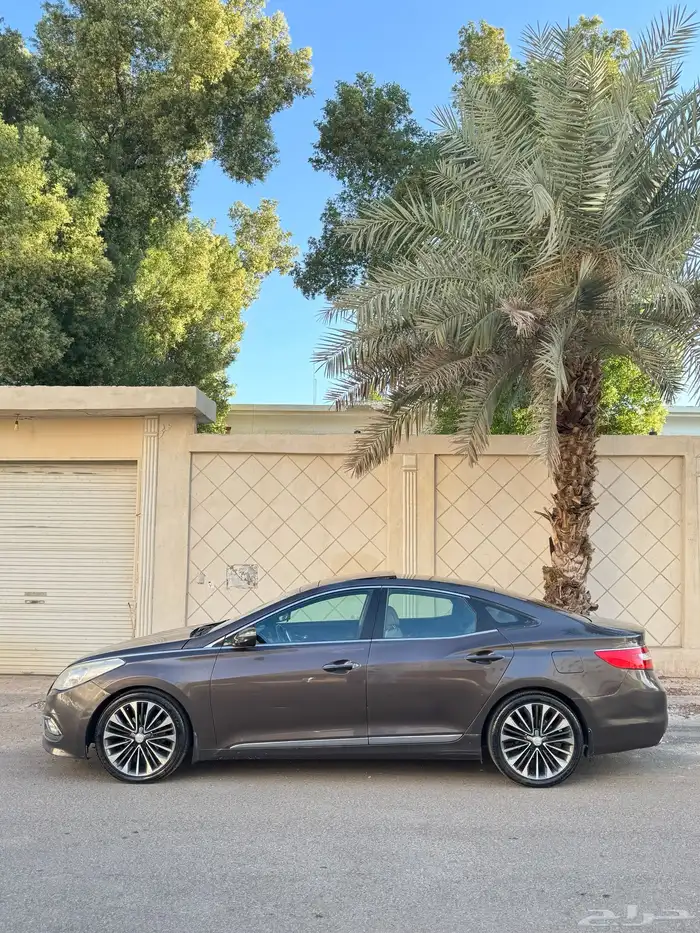 ازيرا 2016 فل كامل للبيع او للبدل 2