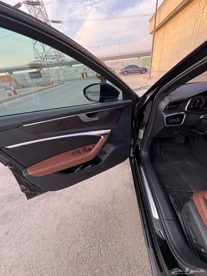 للبيع اودي A6 موديل 2023 على الضمان 11