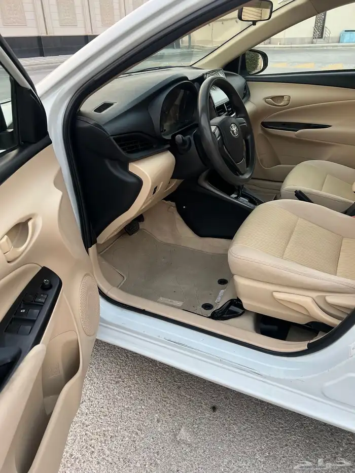 تويوتا يارس 2021 13