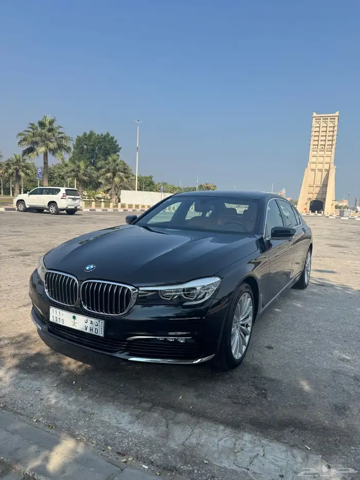 بي أم 2019 وكاله شرط الفئه السابعة 730Li 4