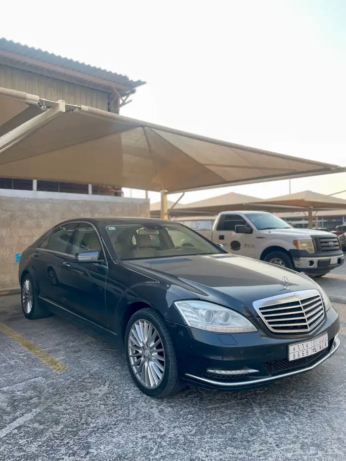 للبيع مرسيدس بانوراما S300 ممشى قليل 0