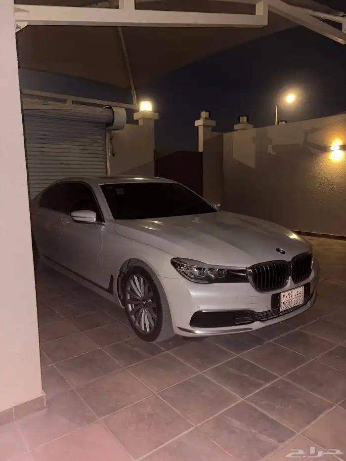 بي ام دبليو 730 1