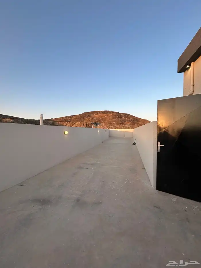 للبيع شقق علوية تشطيب ومساحة ممتازة حي الزهور -المحالة أبها 15