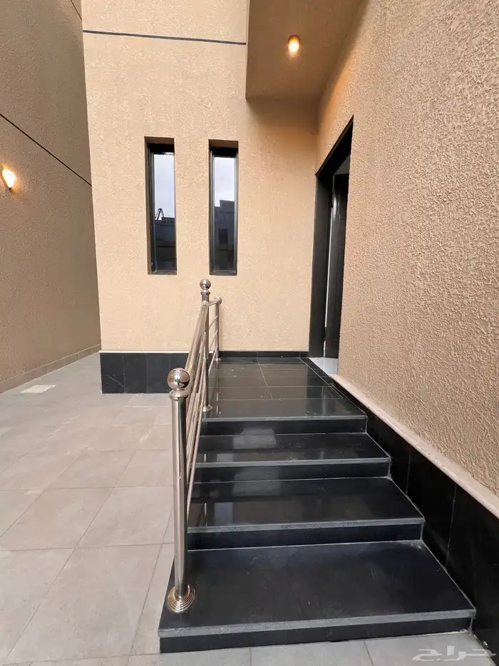 ادوار ارضيه وارواف علويه بالمحالة ابها قرب استاد المحالة 4