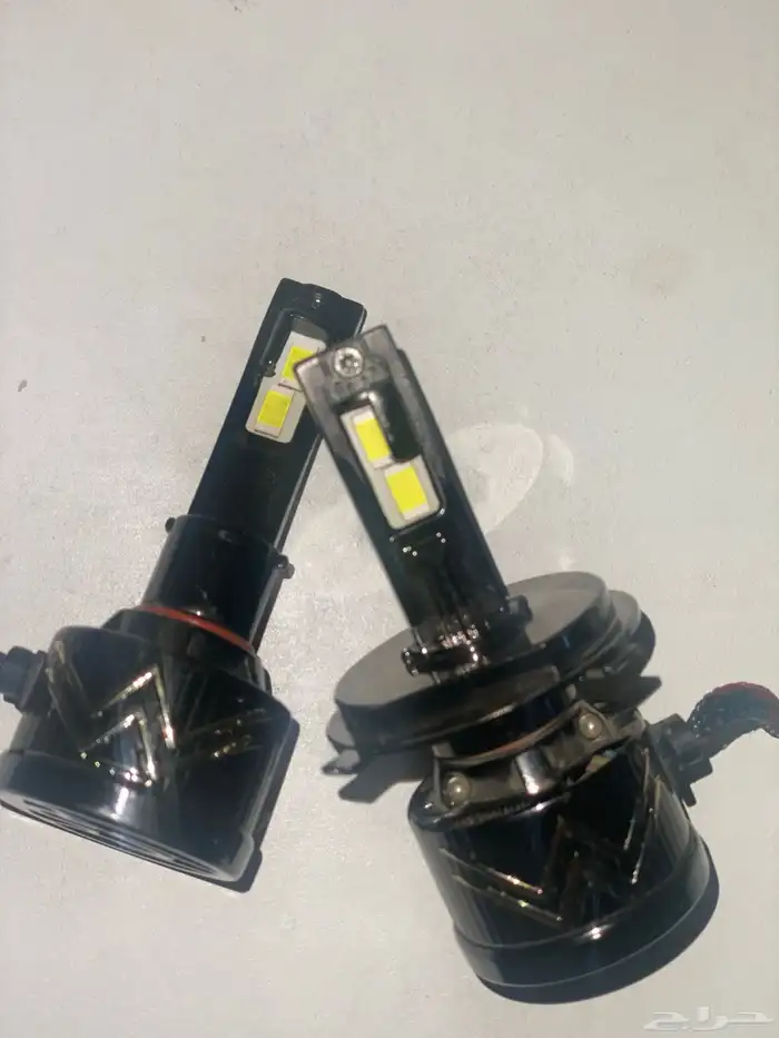 لد لون ابيض 1