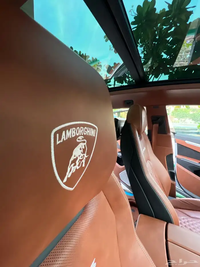 لمبرجيني اوروس S عداد 4 الاف صيانة 5 سنوات إضافية مجانا 43