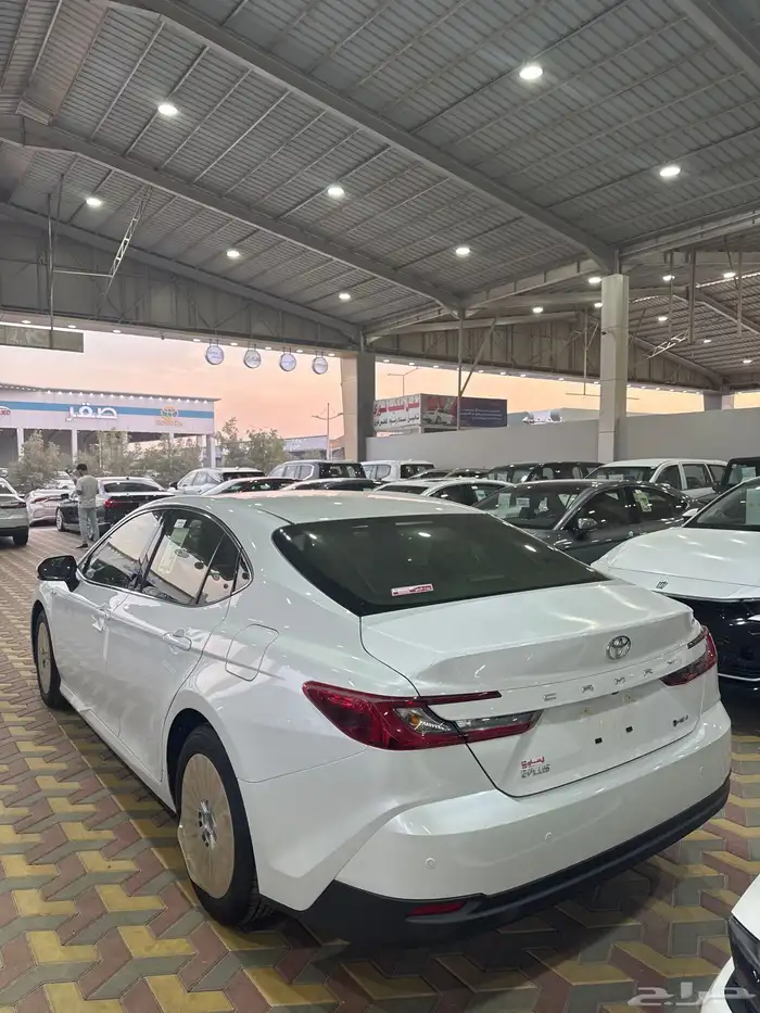 تيوتا كامري e plus هايبرد 1