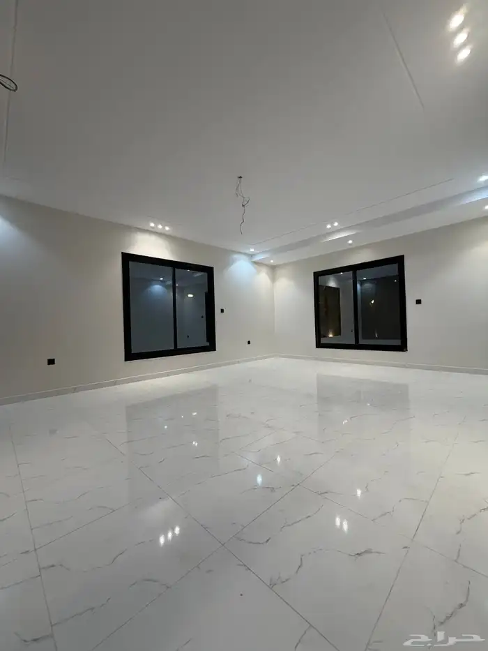 فيلا للبيع حي البشائر مساحة 450م 8غرف 2مجلس- مقلط 2