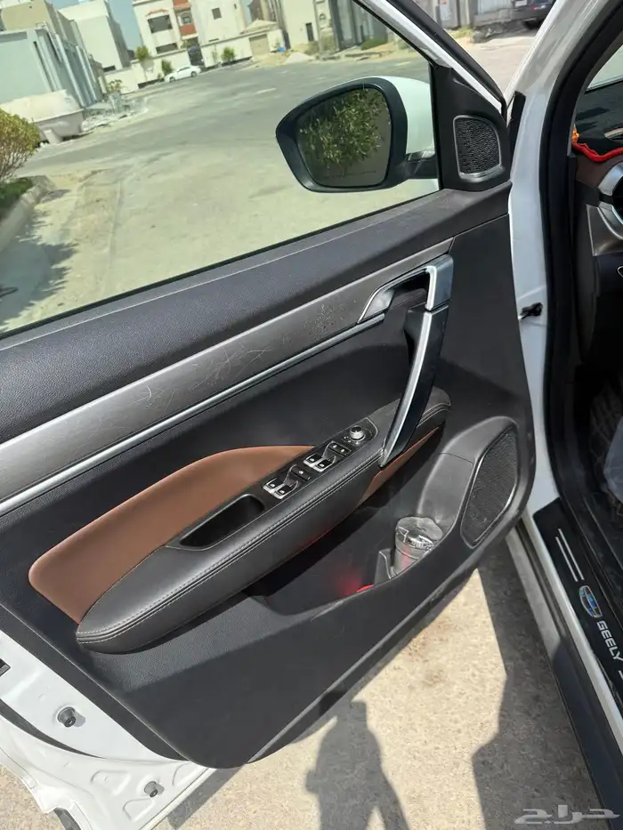 للبيع سياره جيلي 15