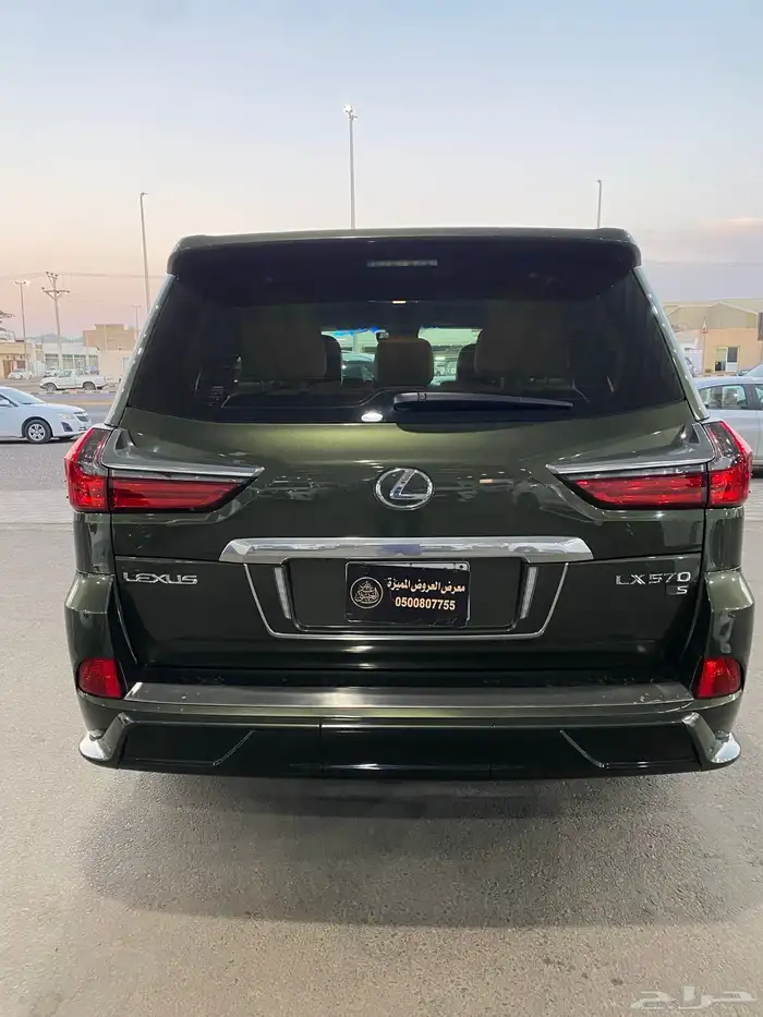 لكزس LX 570 2021 ممشى قليل 12