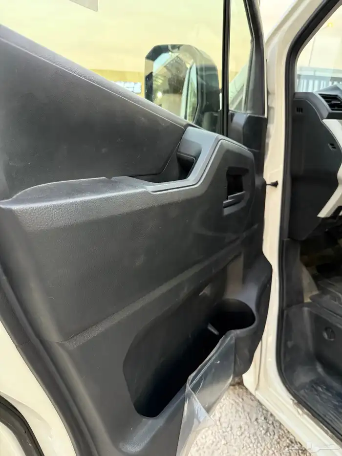 تويوتا هاي اس فان بضاعة 2025 ديزل 6