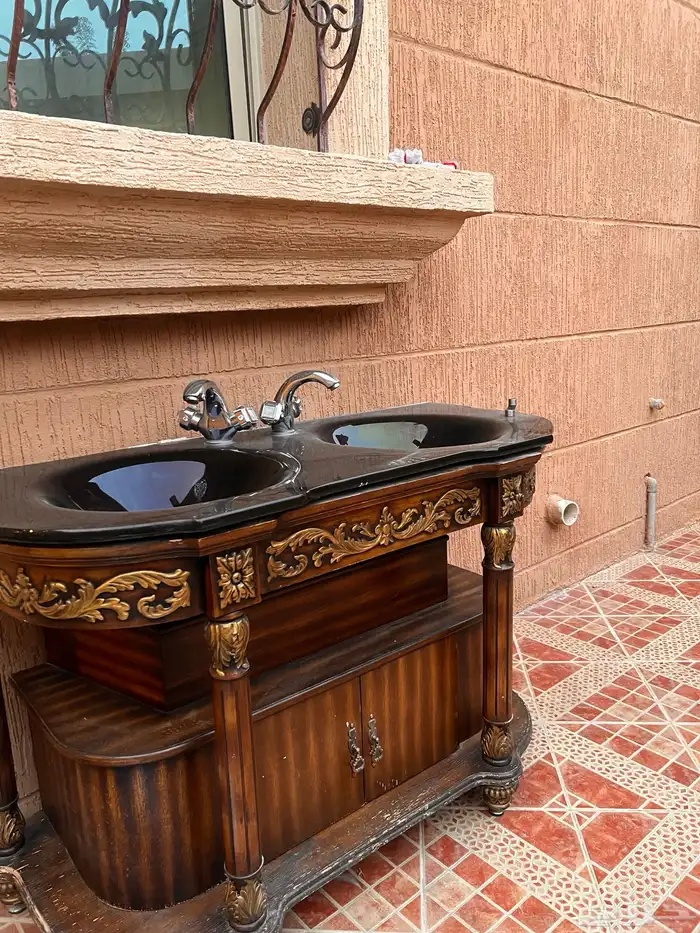 مغاسل بحاله جيده جدا  ( مجانا  ) تجي تاخذها فقط 1