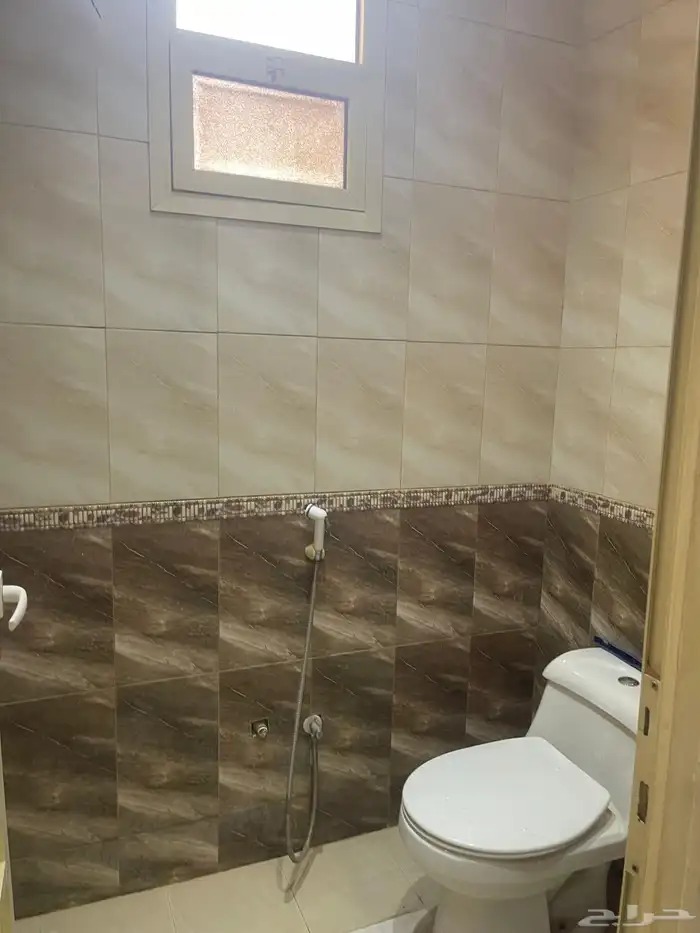 (غرفه) ارضيةبحي النهضة بالرياض للايجار 1500 ريال شهريا 10