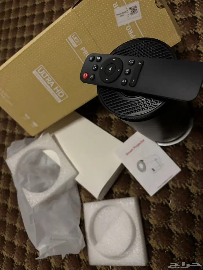 بروجكتر بحالة الجديد تماما 2