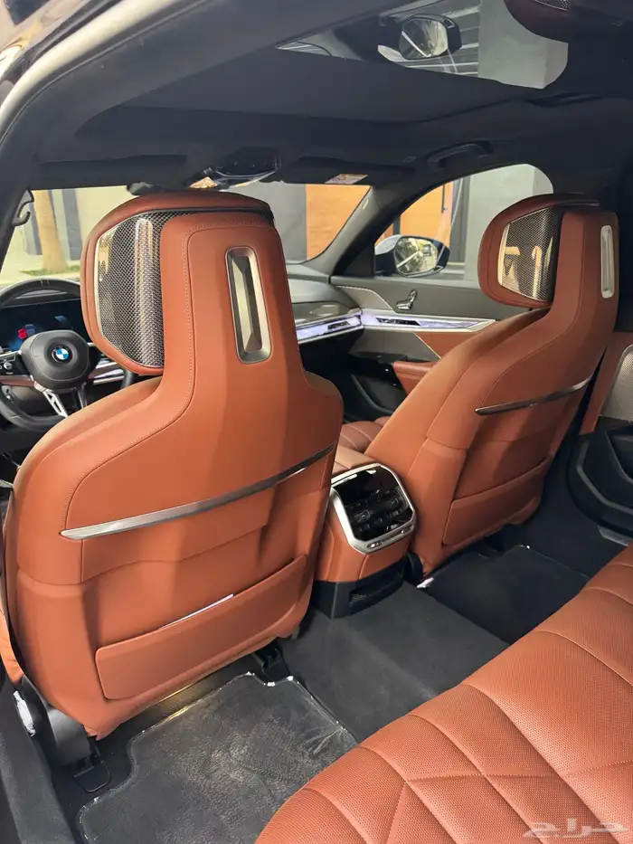 بي ام دبليو الفئة السابعة 735i - 2023 9