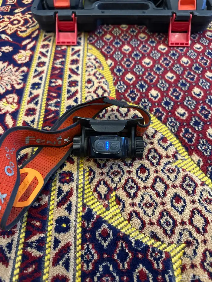 مقص تقليم أشجار V21 معاه كامل اغراضه وكشاف فينيكس 2