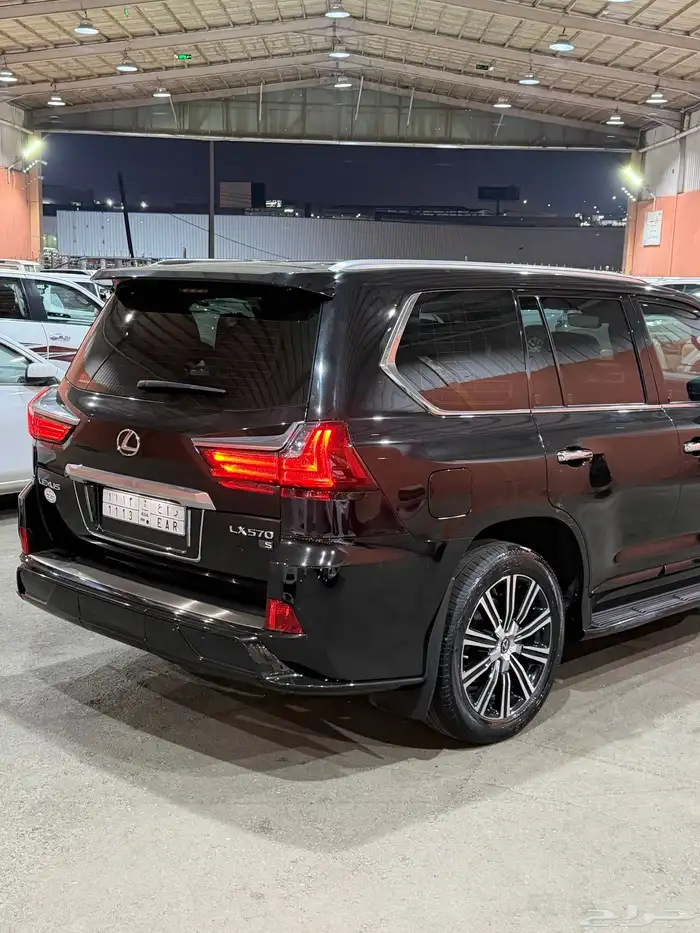 لكزس 2021 LX570 سبورت سعودي 7