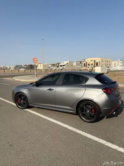 الفاروميو جوليتا index