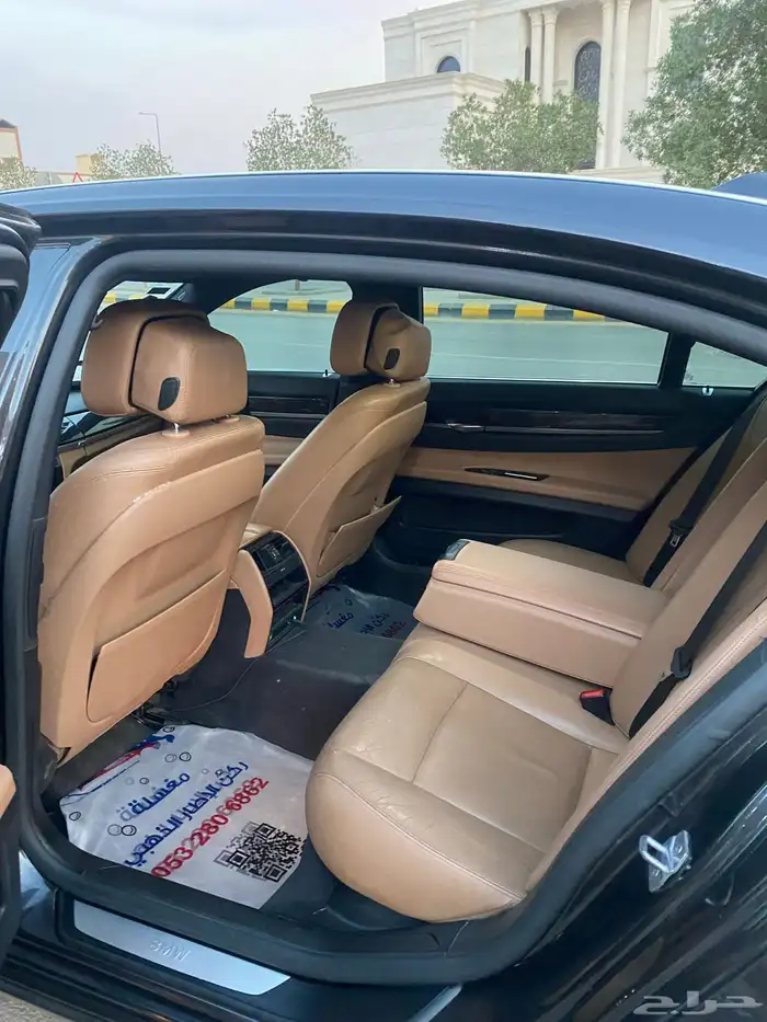 بي أم دبليو 12