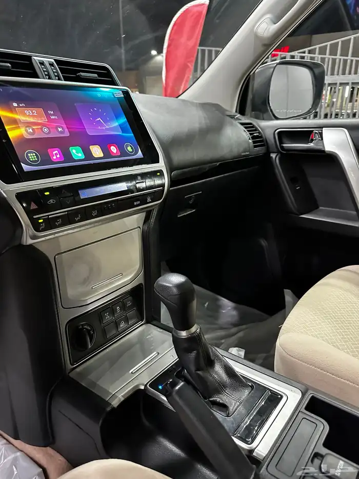 برادو ديزل 2019 بريمي لدى معرض(عبيد الرشيدي) 8