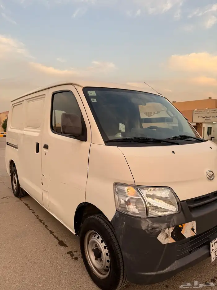 دباب ديهاتسو باص 9