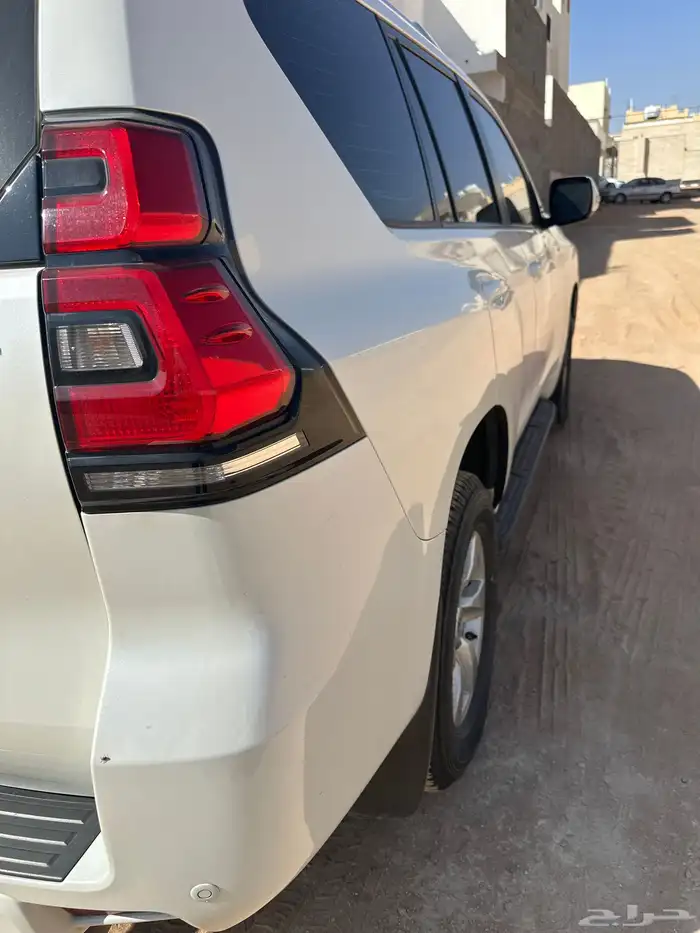 للبيع جيب برادو ديزل ابيض مديل 2021سعودي ماشي 224 0